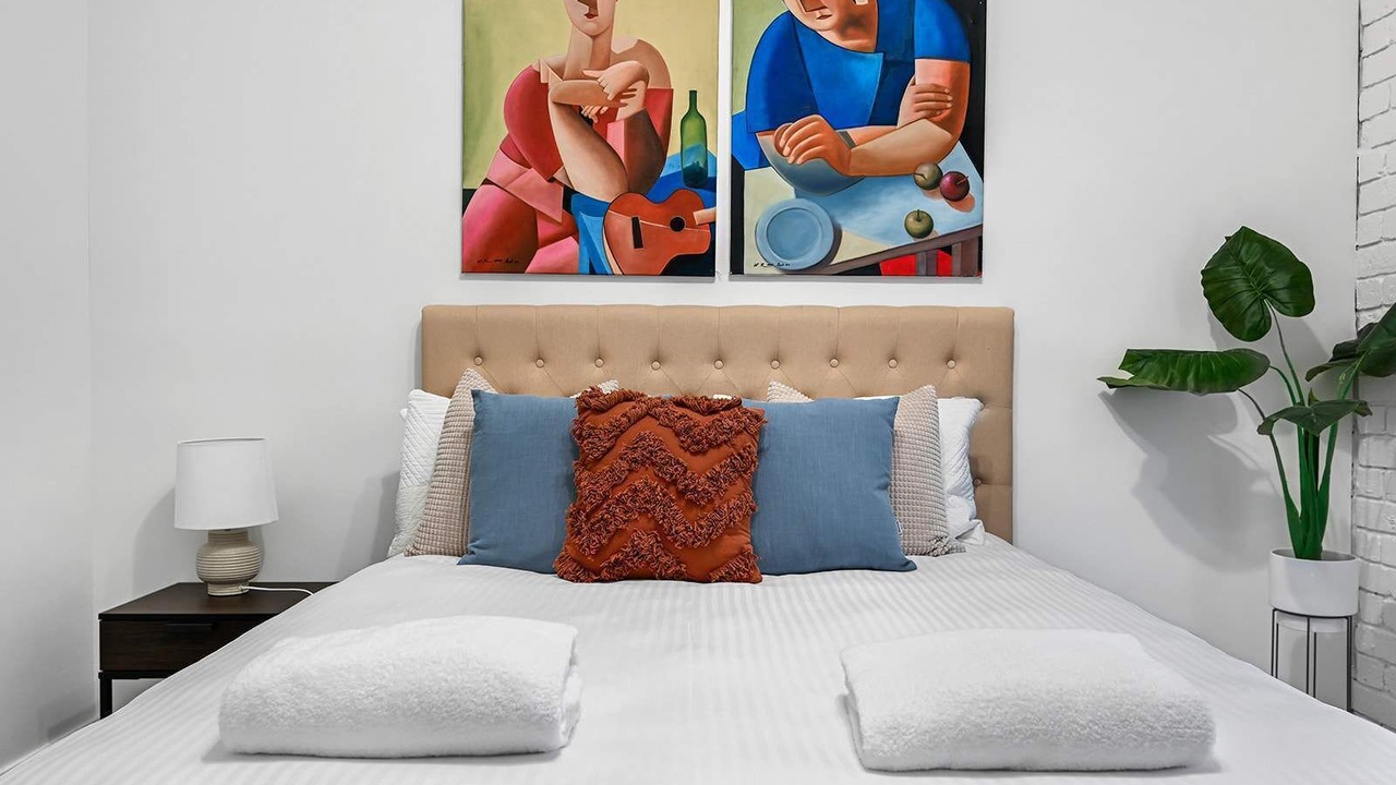 Photo of Bedroom in Orange
