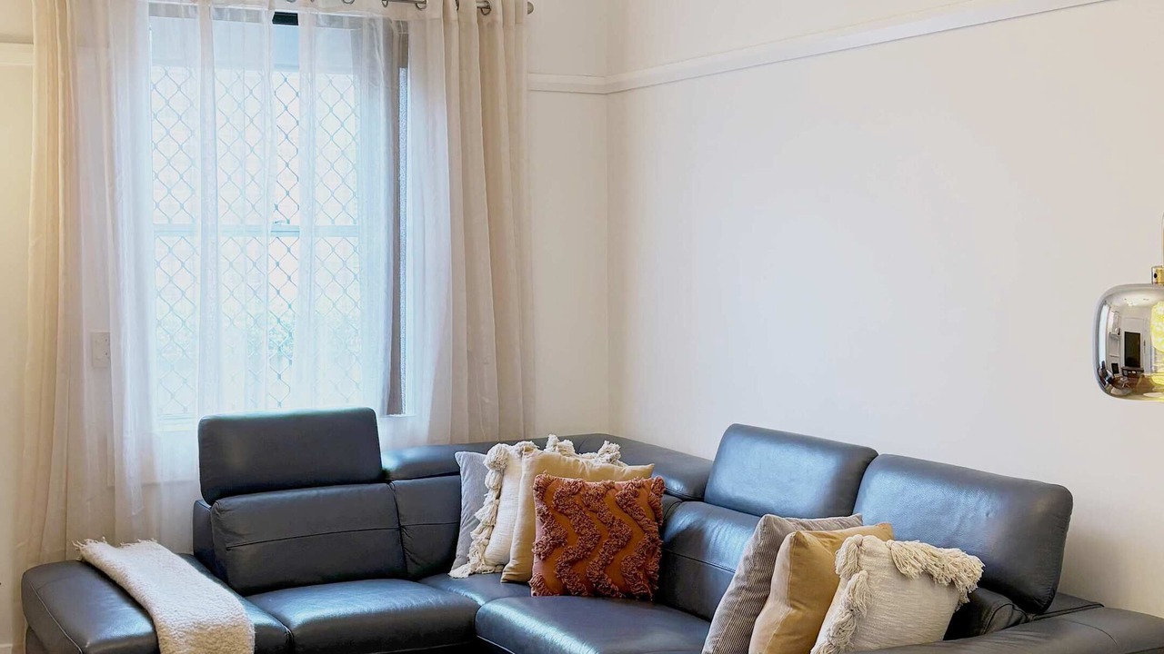 Photo of Livingroom in Orange