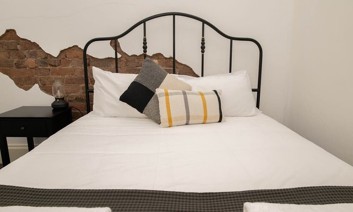 Photo of Bedroom in Orange