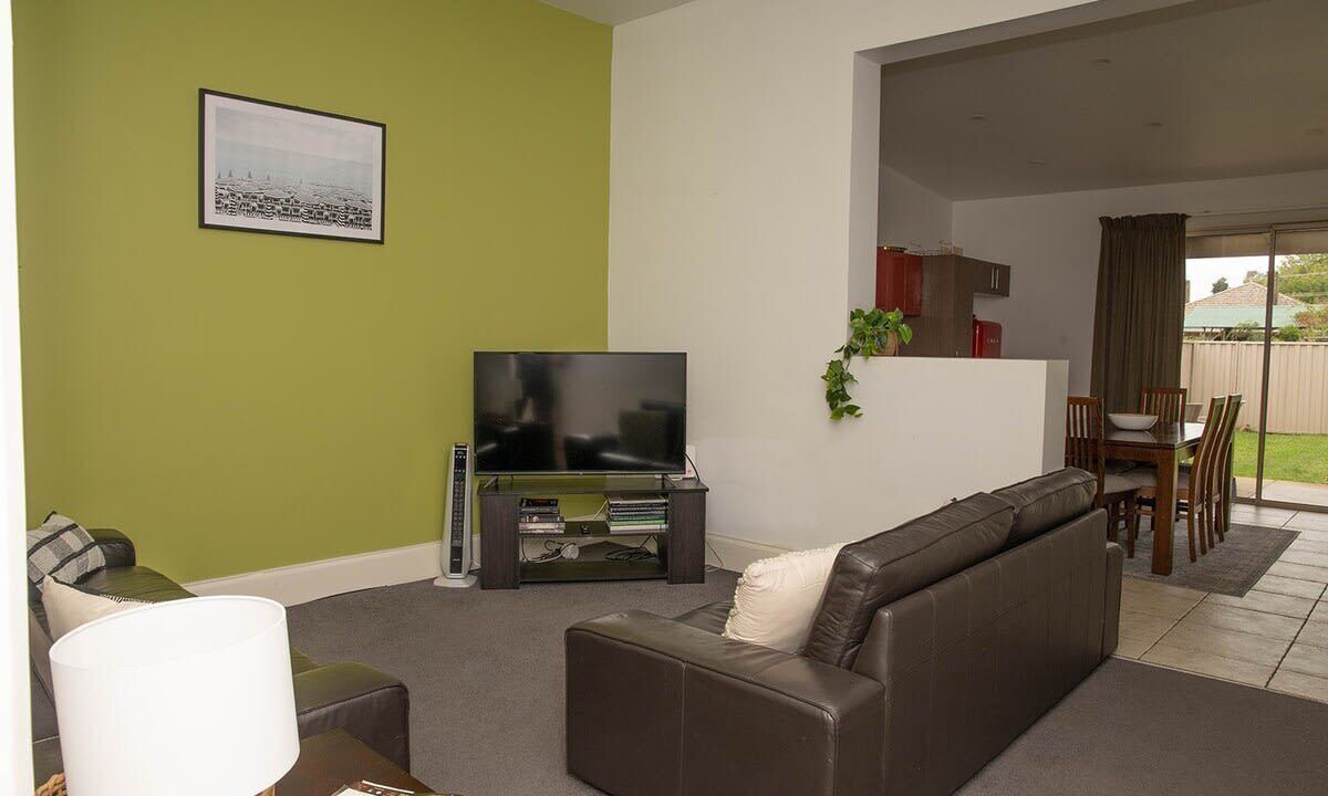 Photo of Livingroom in Orange