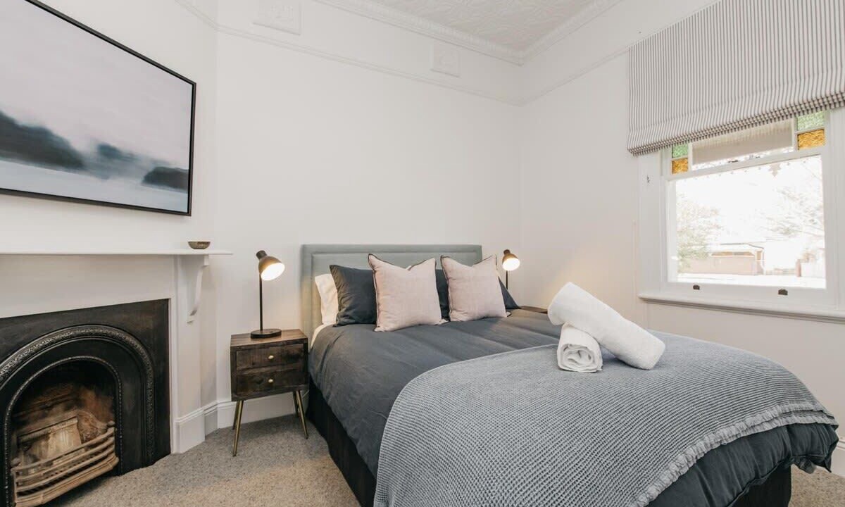 Photo of Bedroom in Orange