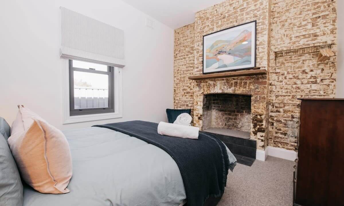 Photo of Bedroom in Orange