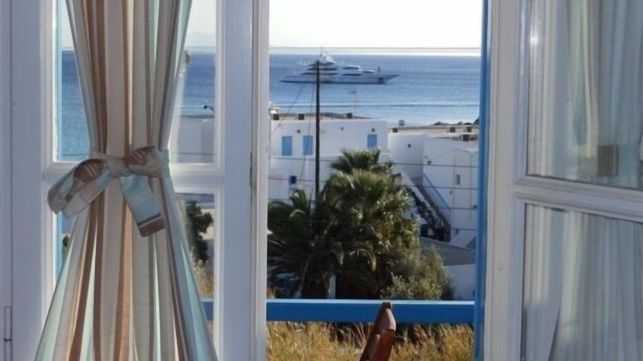 Photo of Bedroom in Platis Gialos