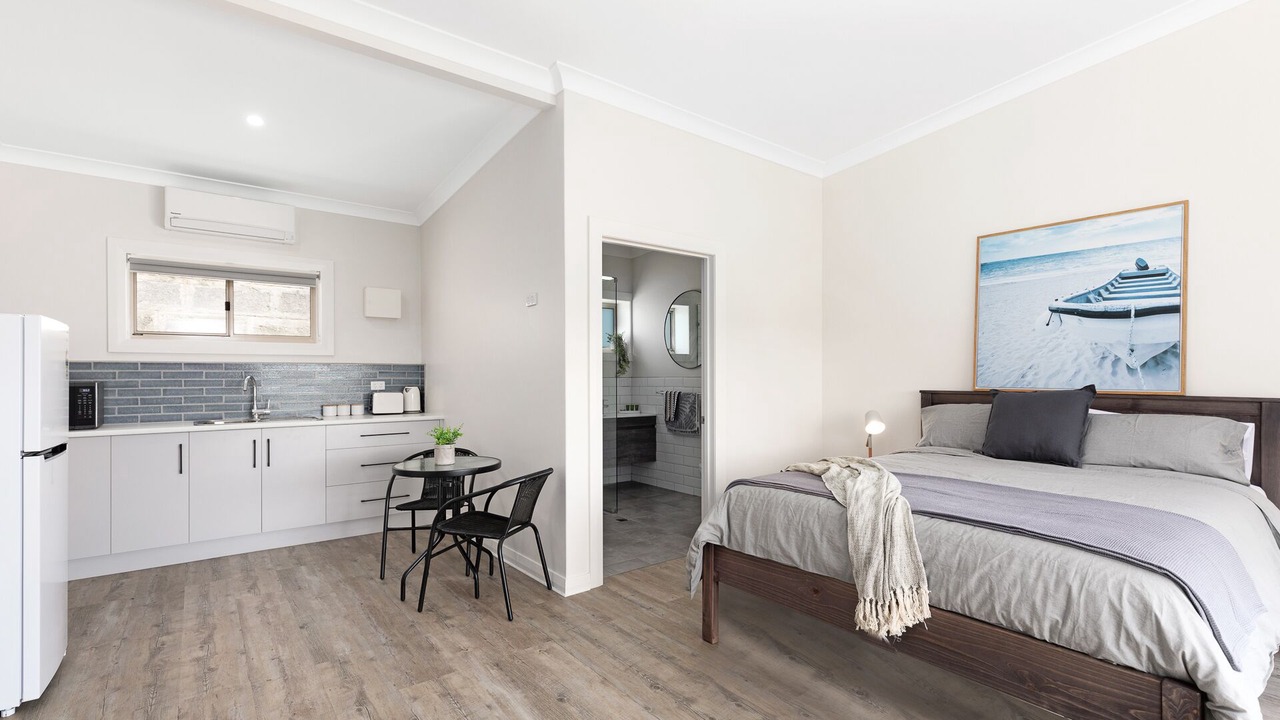 Photo of Bedroom in Carpenter Rocks