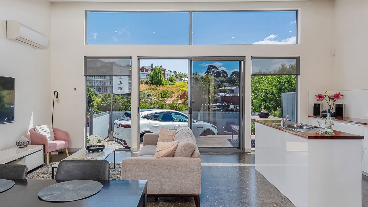 Photo of Livingroom in Hobart Central Business District