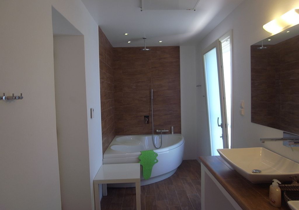 Photo of Bathroom in Naousa