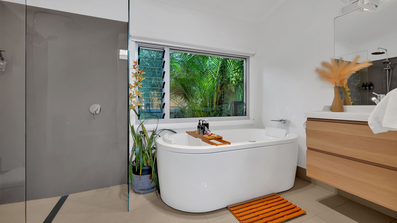 Photo of Bathroom in Boomerang Beach