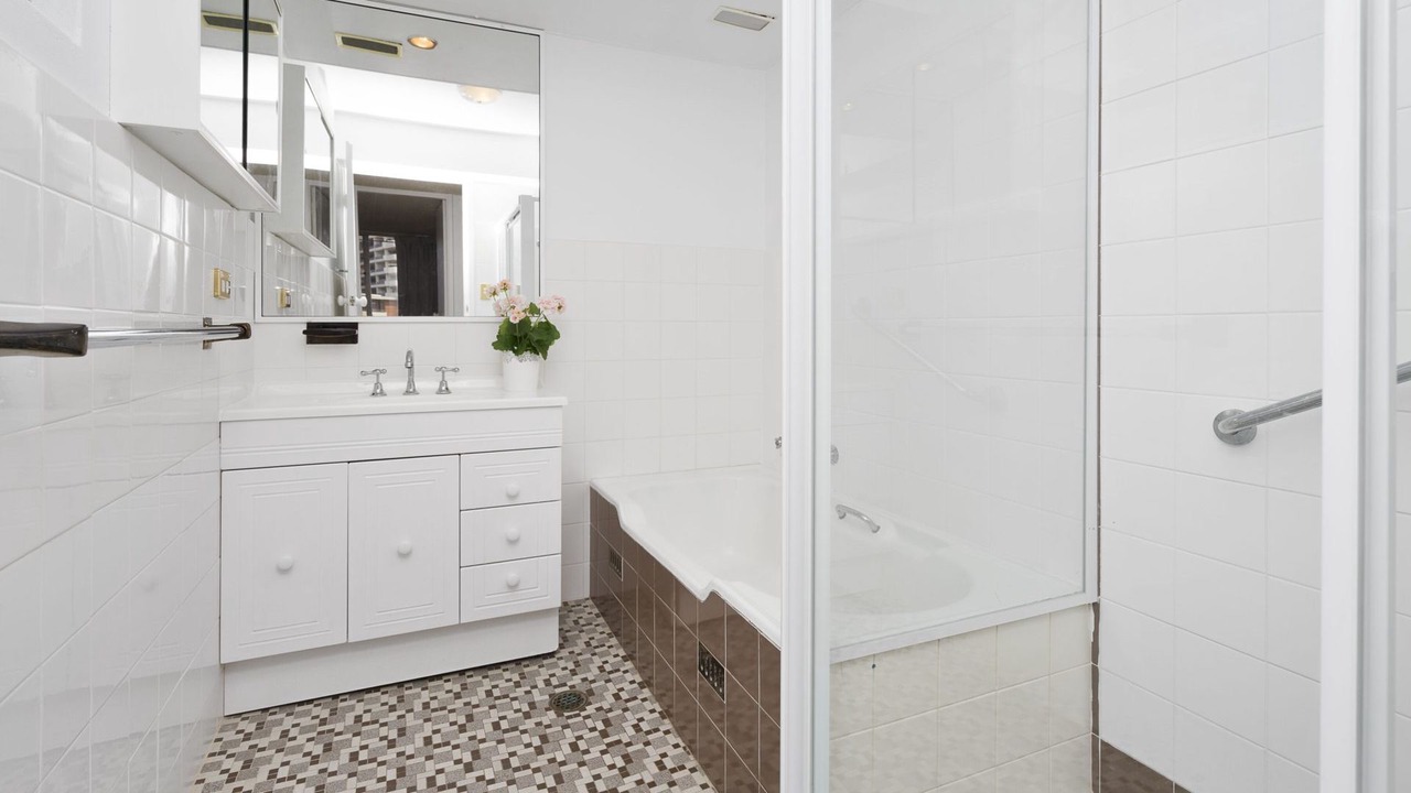 Photo of Bathroom in The Entrance