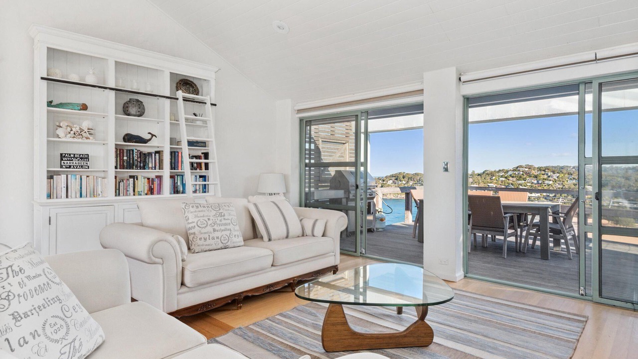 Photo of Livingroom in Palm Beach