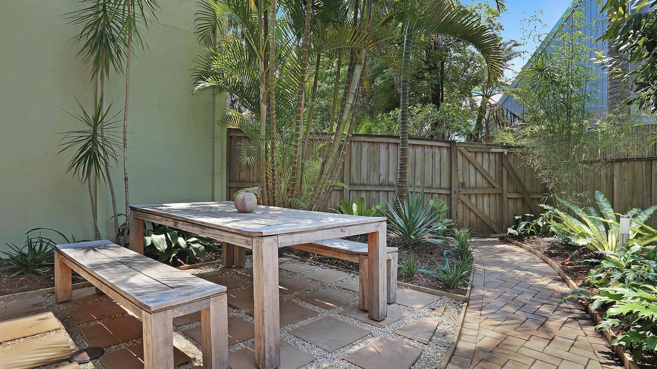 Photo of Outdoor in Belongil