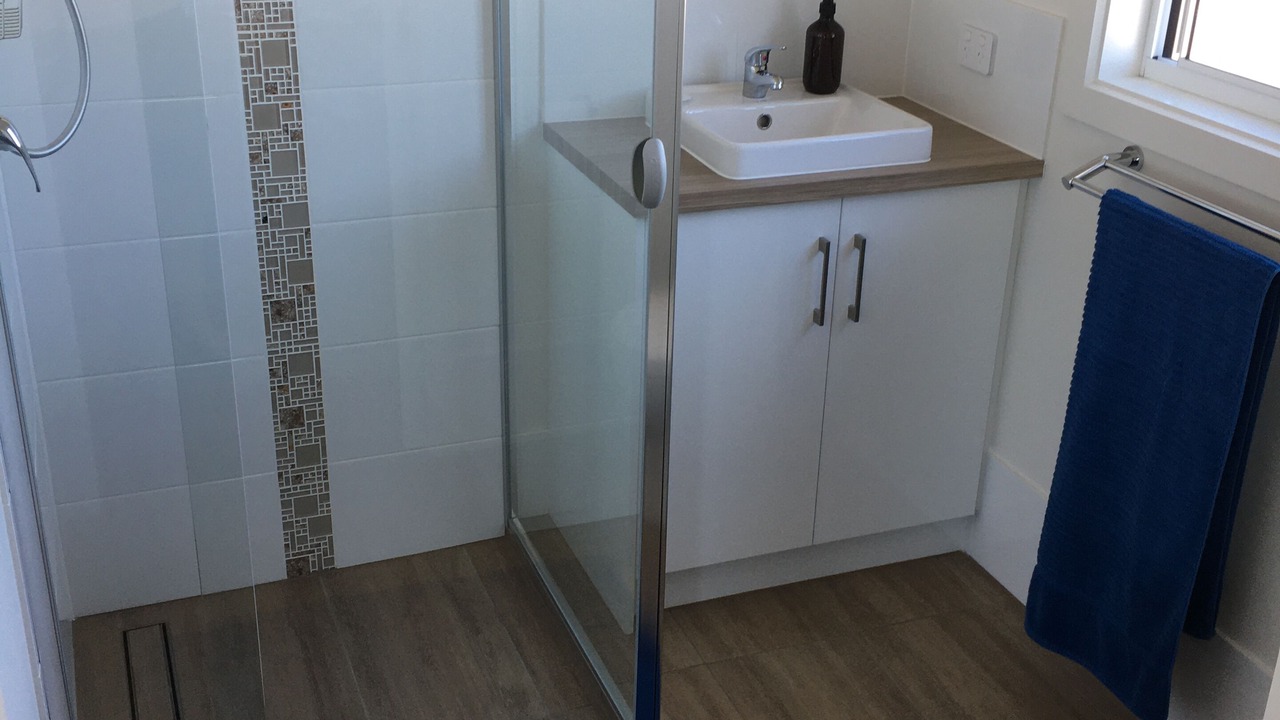 Photo of Bathroom in Warrenben