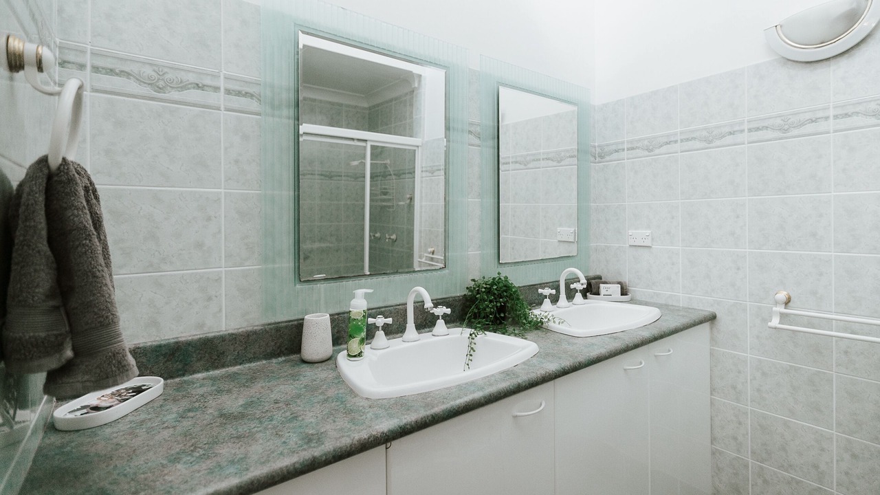 Photo of Bathroom in Salamander Bay