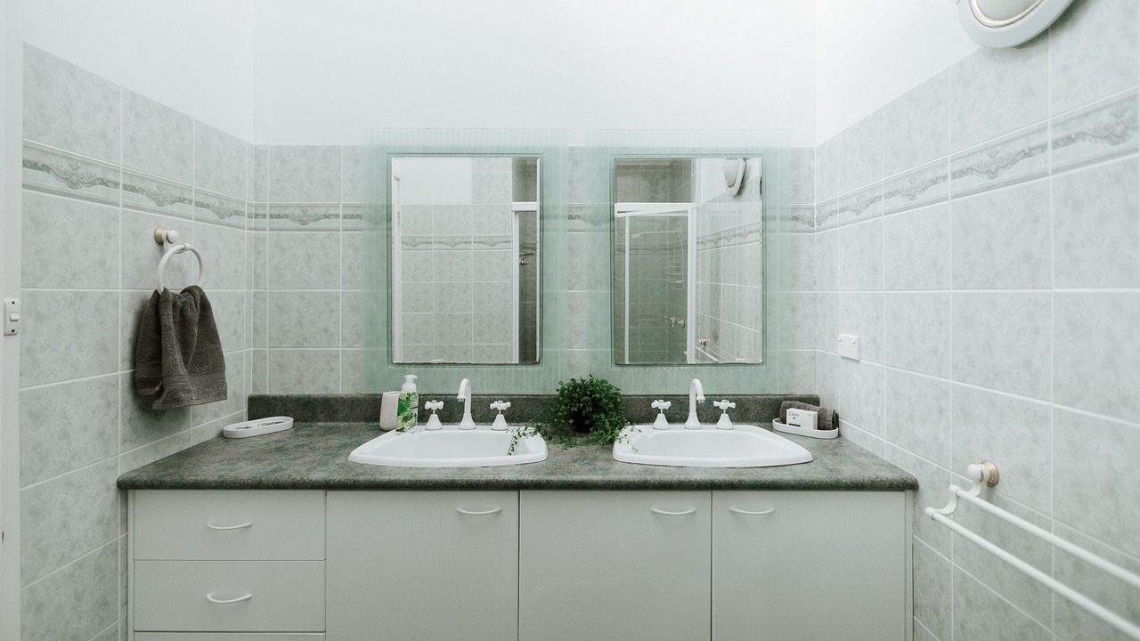 Photo of Bathroom in Salamander Bay