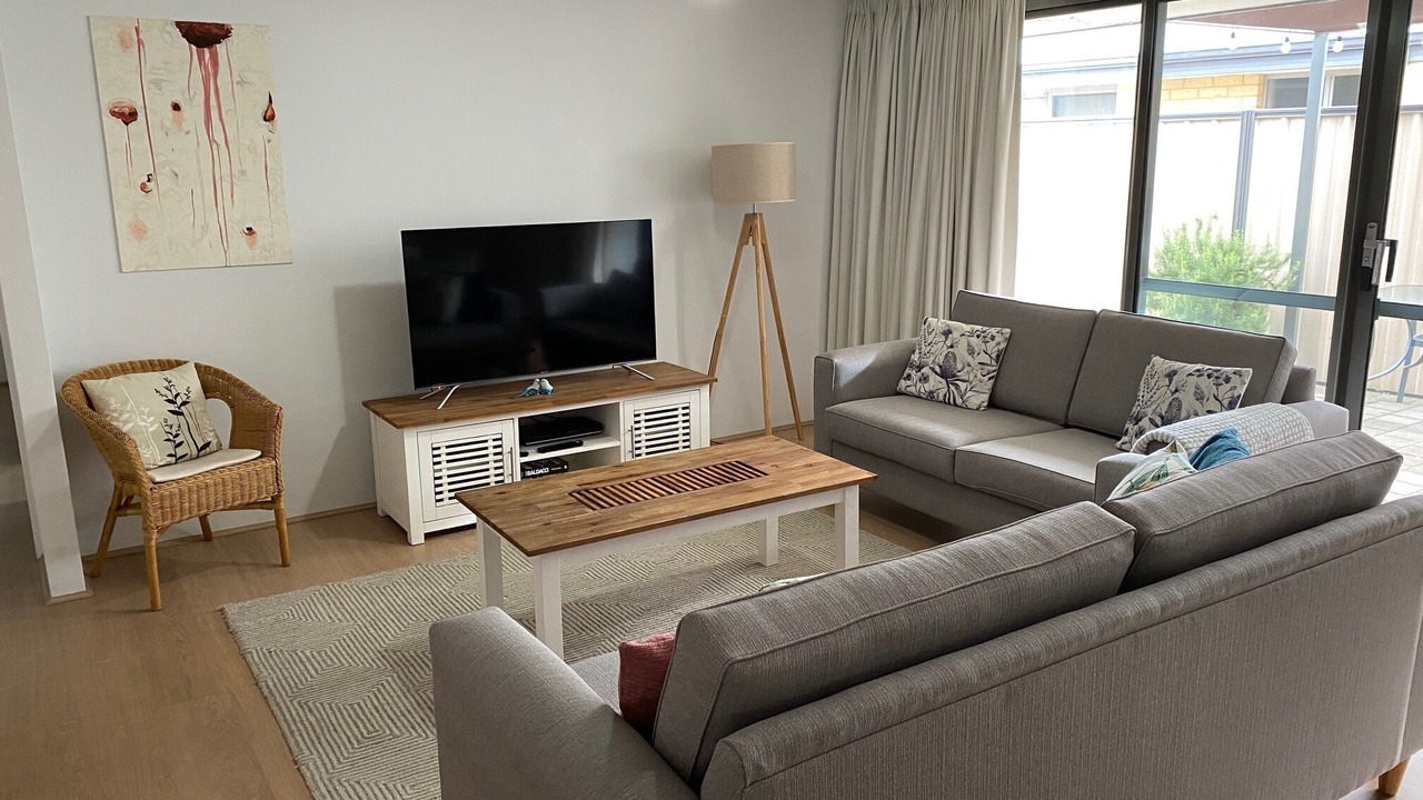 Photo of Livingroom in Meadow Springs