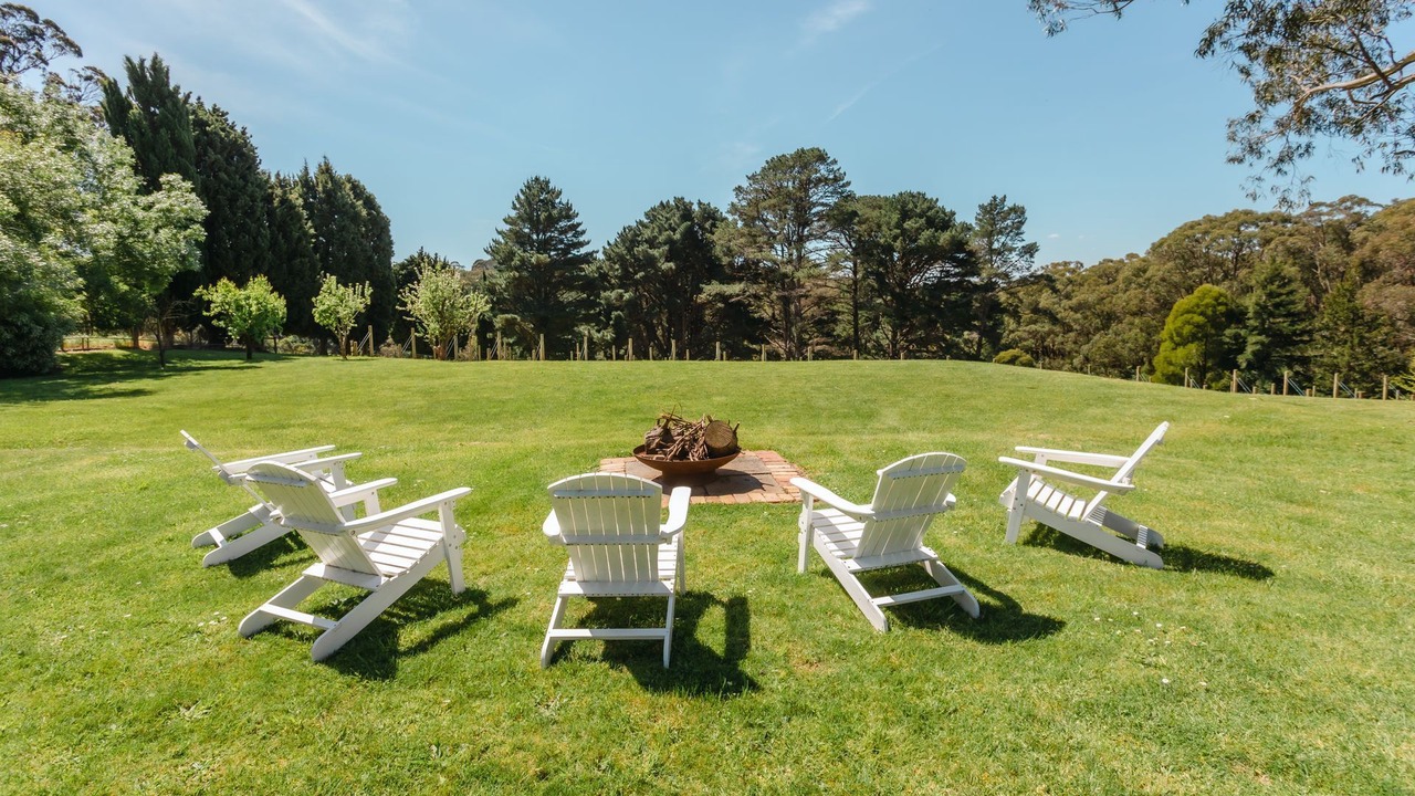 Photo of Outdoor in Red Hill South