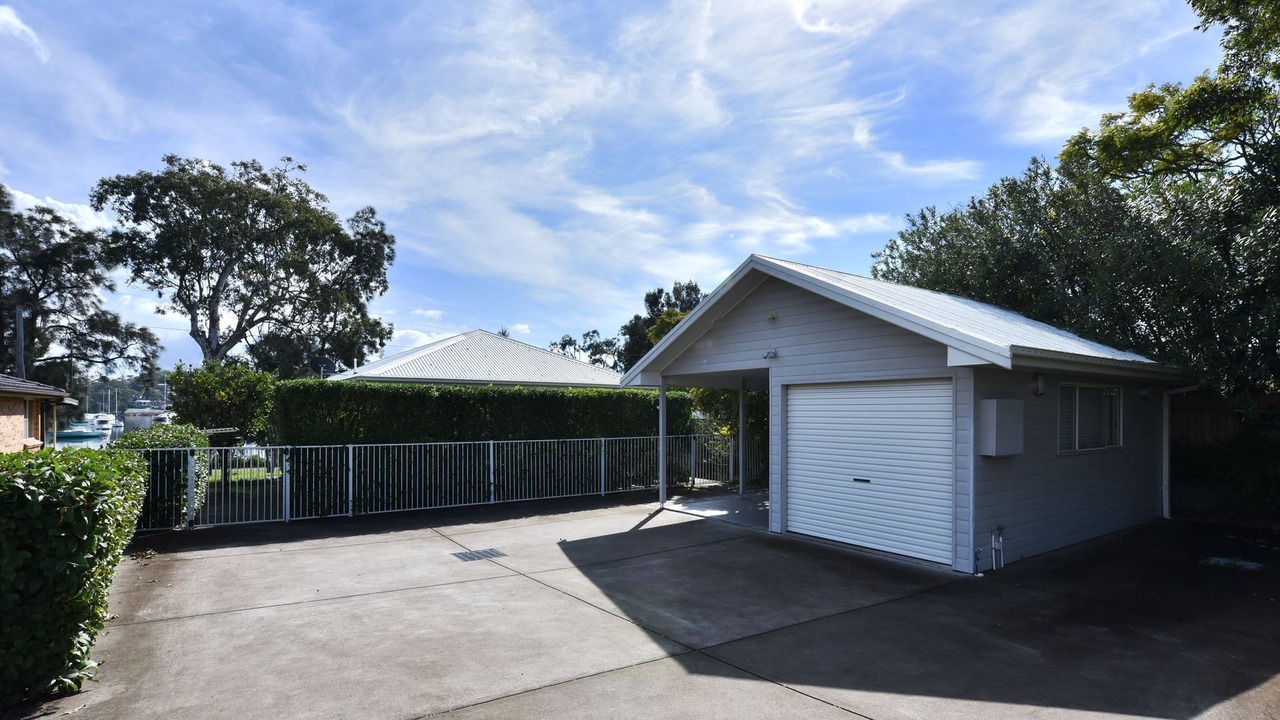 Photo of Others in Wangi Wangi