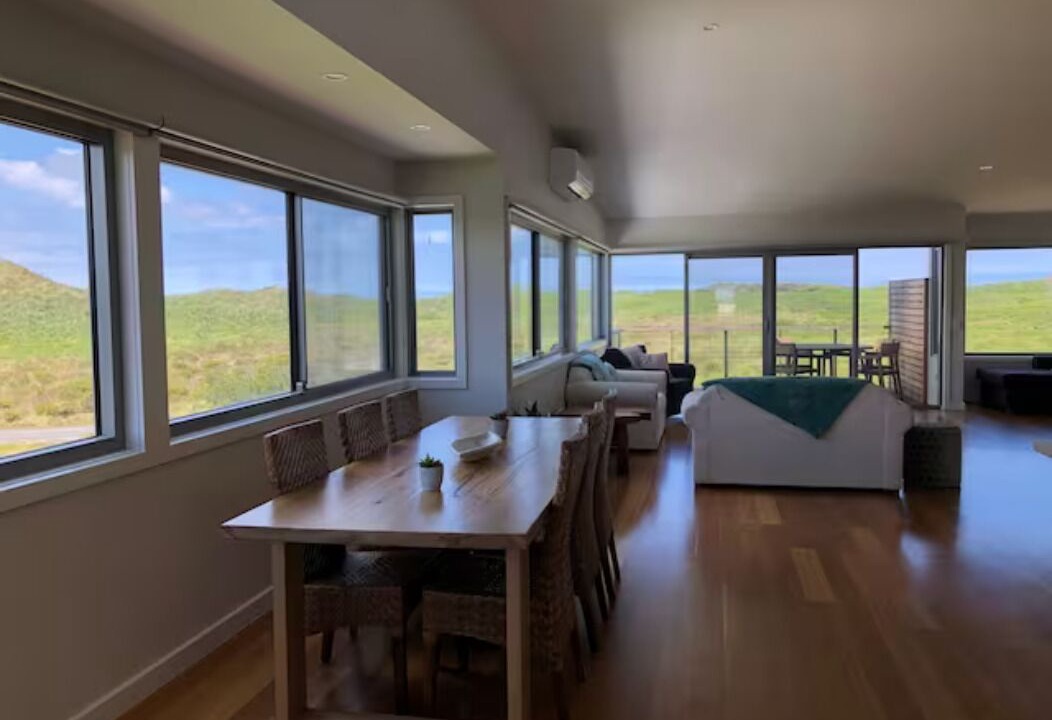 Photo of Livingroom in Surf Beach