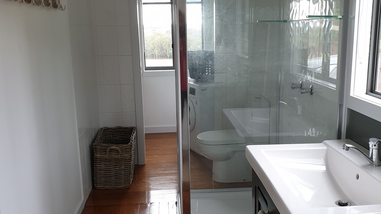 Photo of Bathroom in Mowbray Park
