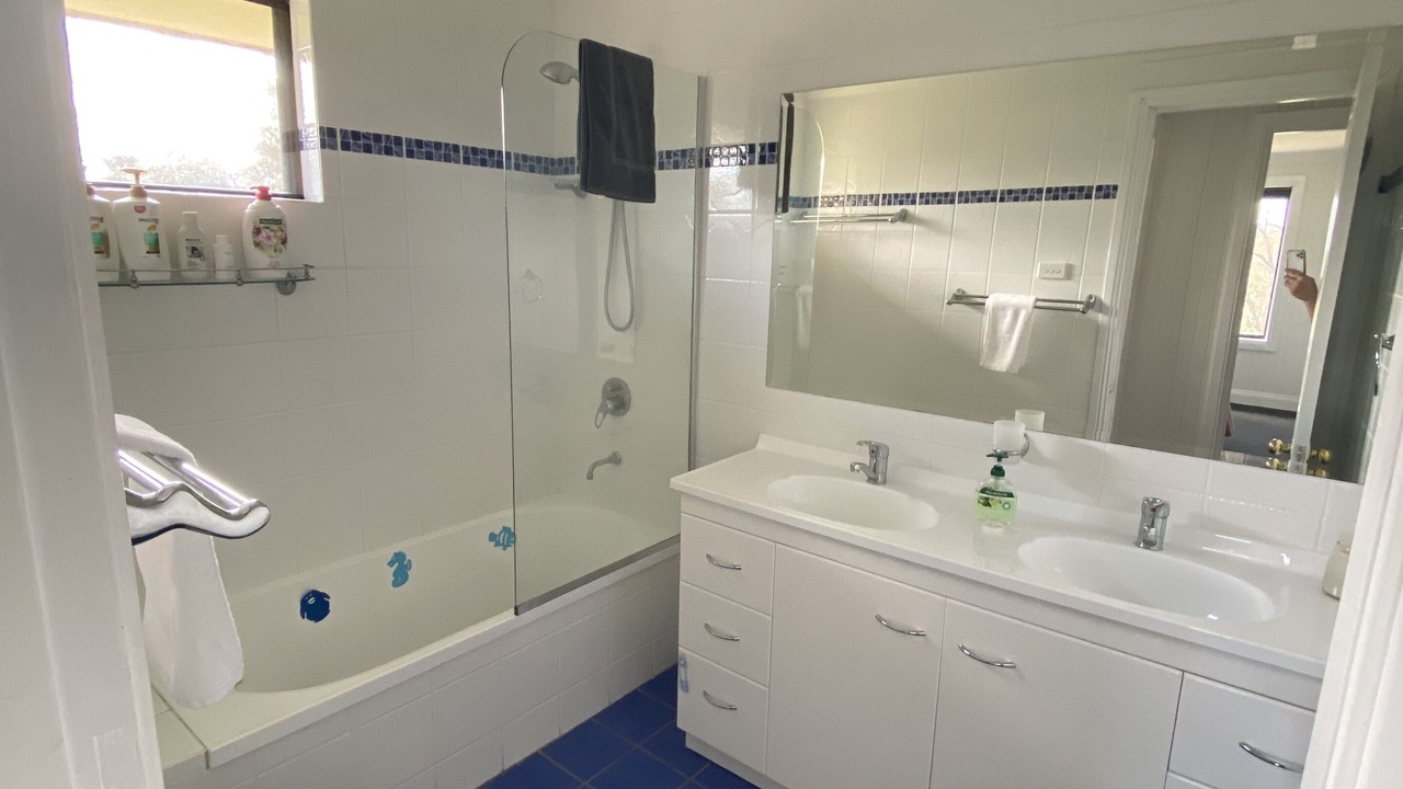 Photo of Bathroom in O'connell