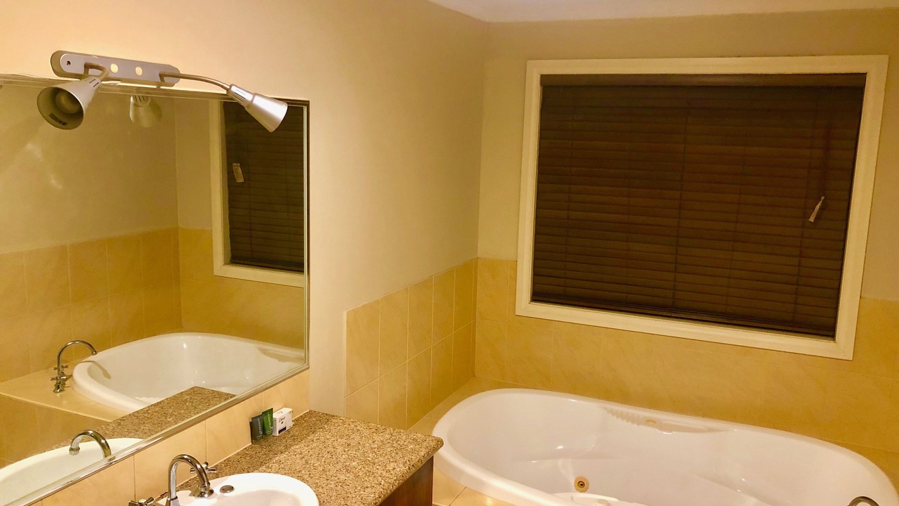Photo of Bathroom in Craigieburn