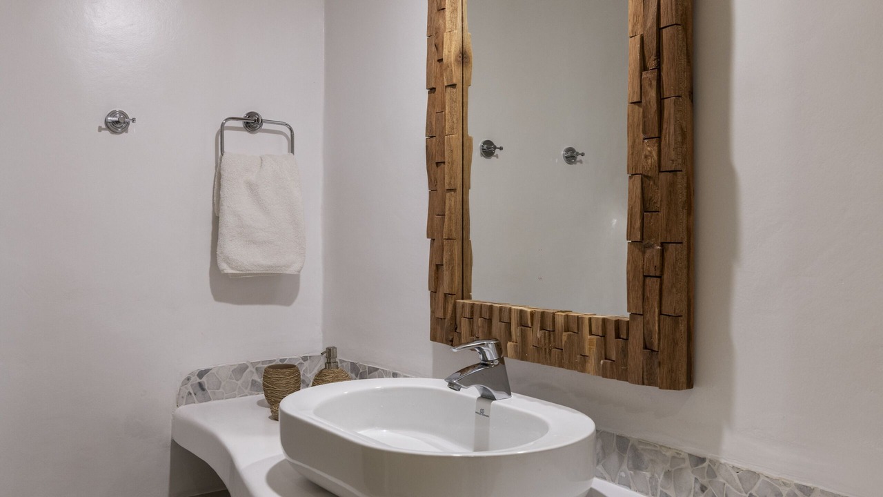Photo of Bathroom in Paraga