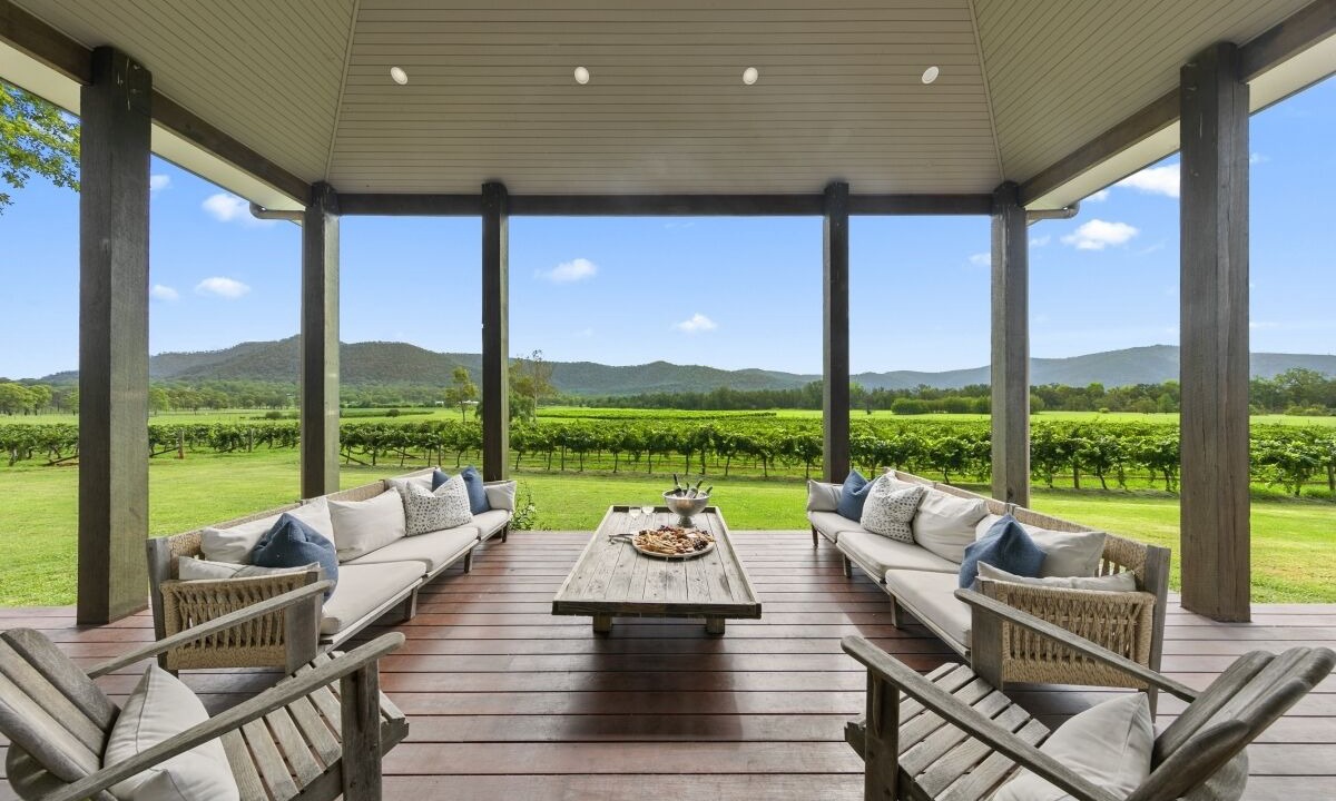 Photo of Patio Balcony in Broke