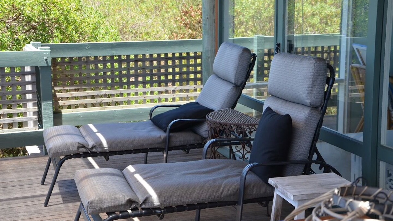 Photo of Patio Balcony in Island Beach