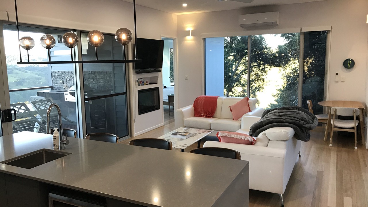 Photo of Livingroom in Balmoral Ridge