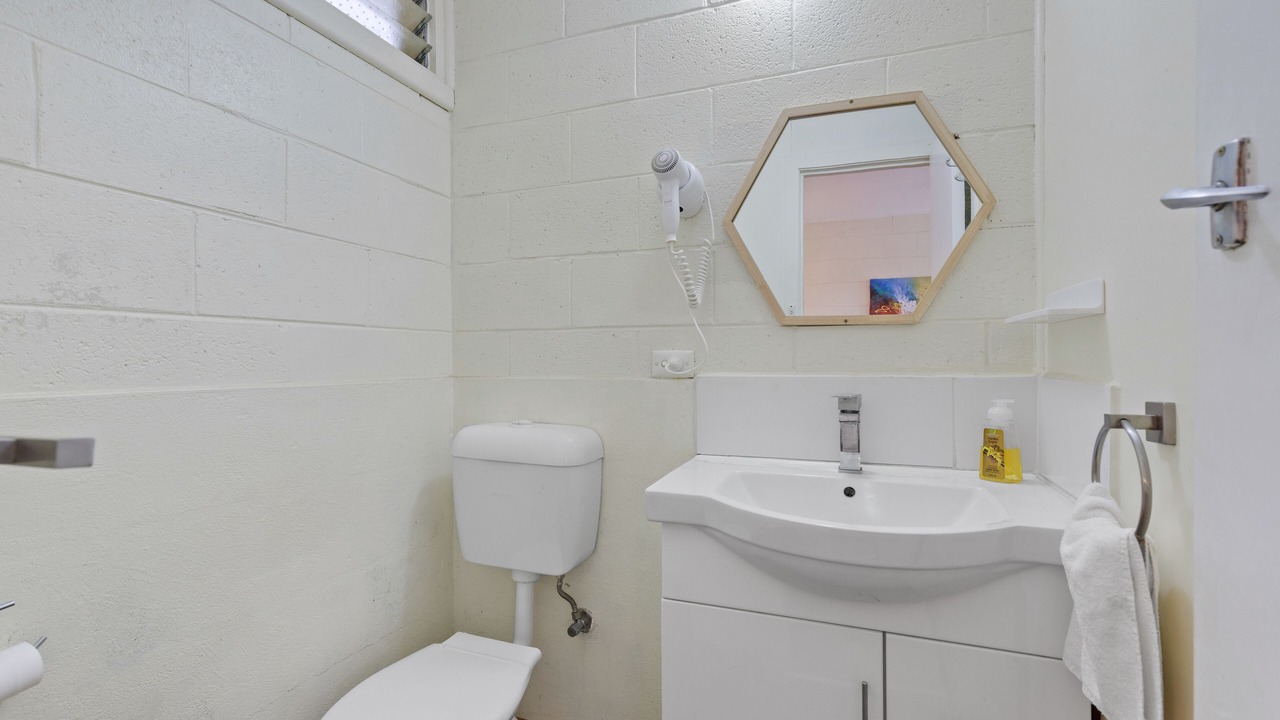 Photo of Bathroom in Strathmerton