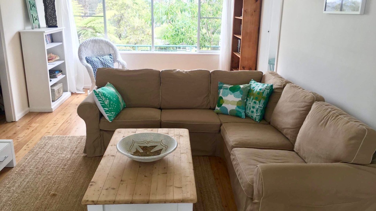 Photo of Livingroom in Denhams Beach