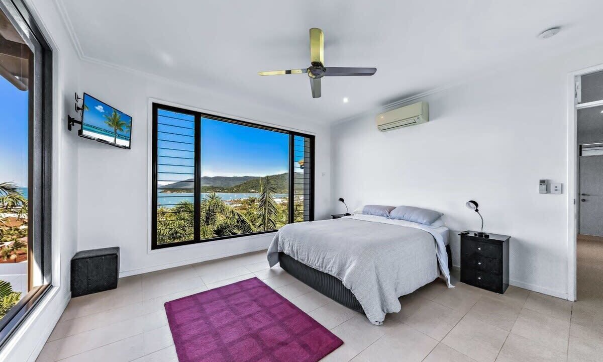 Photo of Bedroom in Airlie Beach