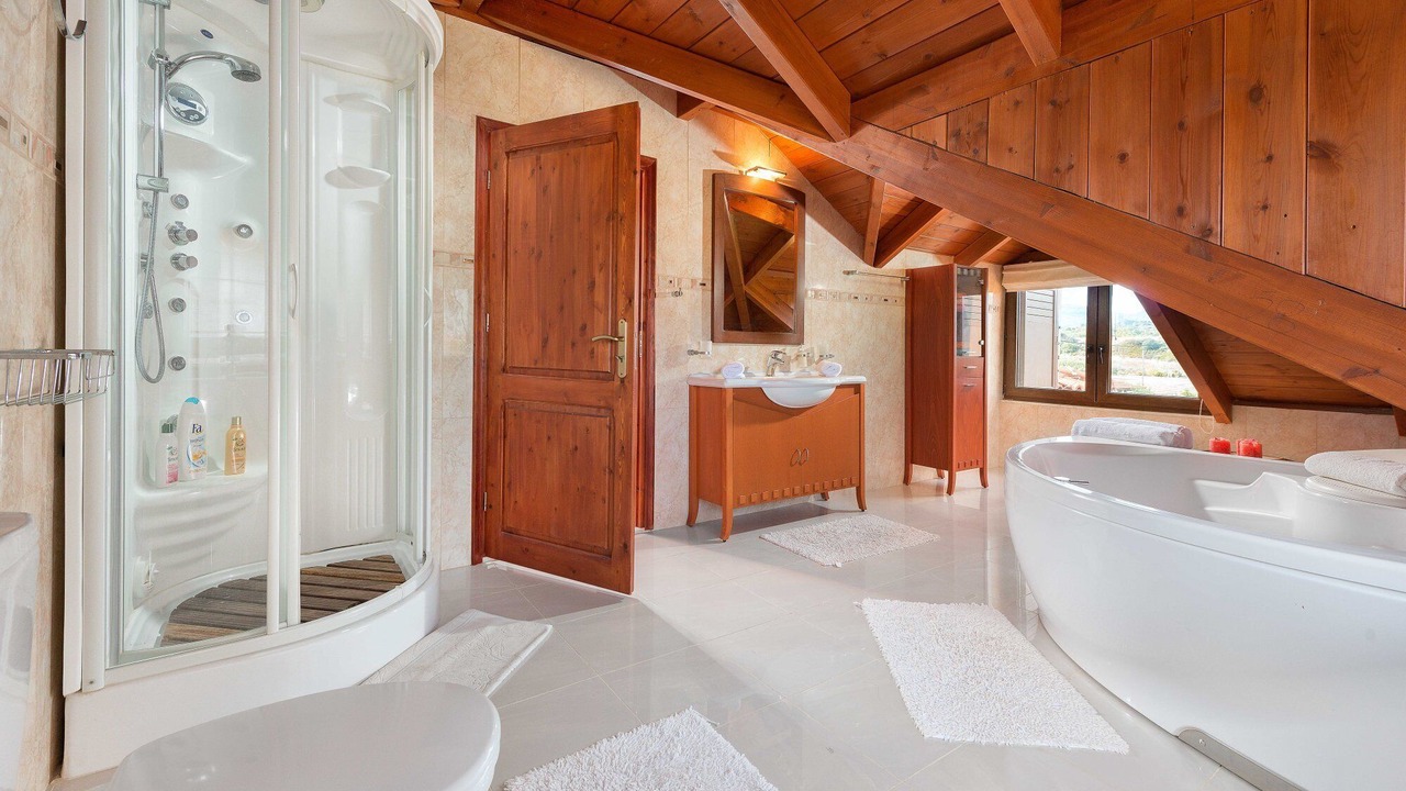 Photo of Bathroom in Gennadi