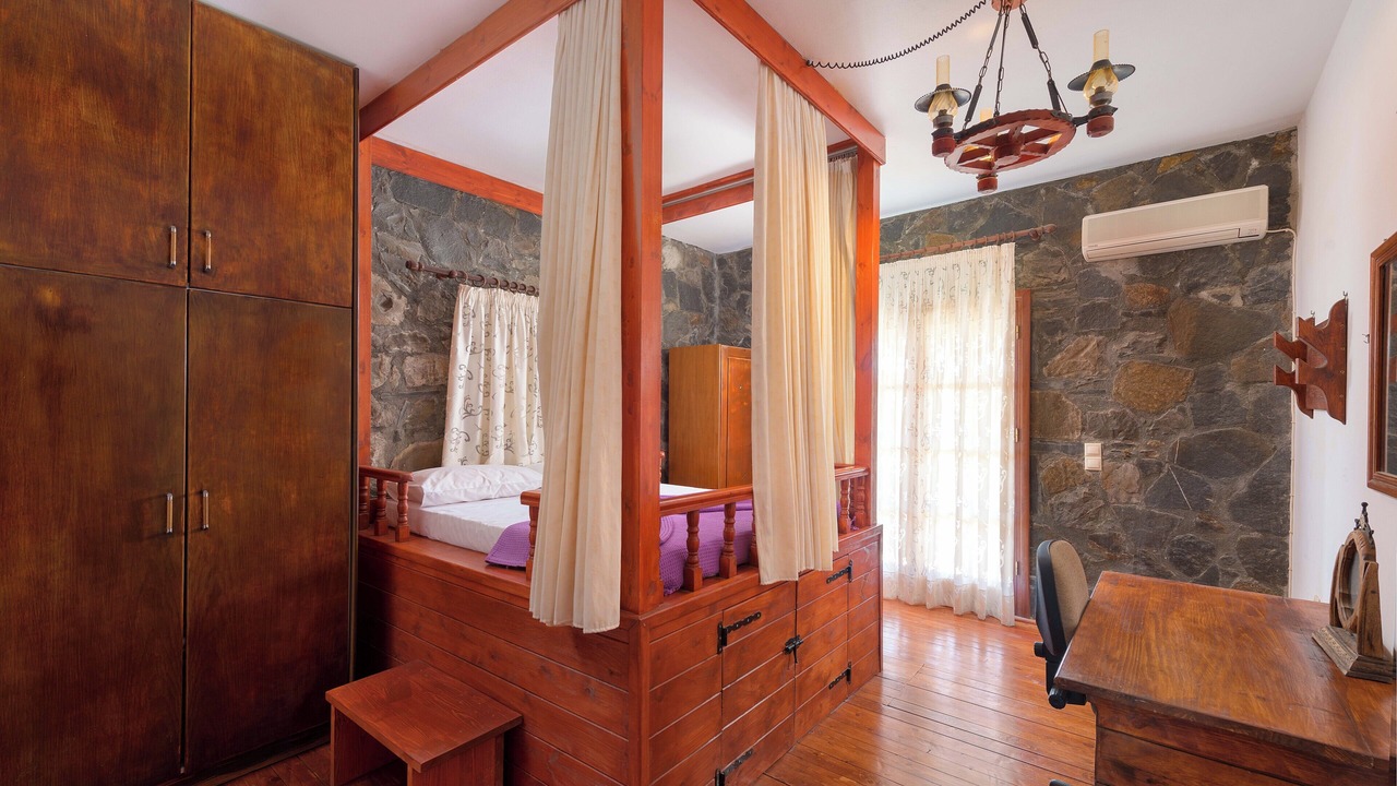 Photo of Bedroom in Gennadi