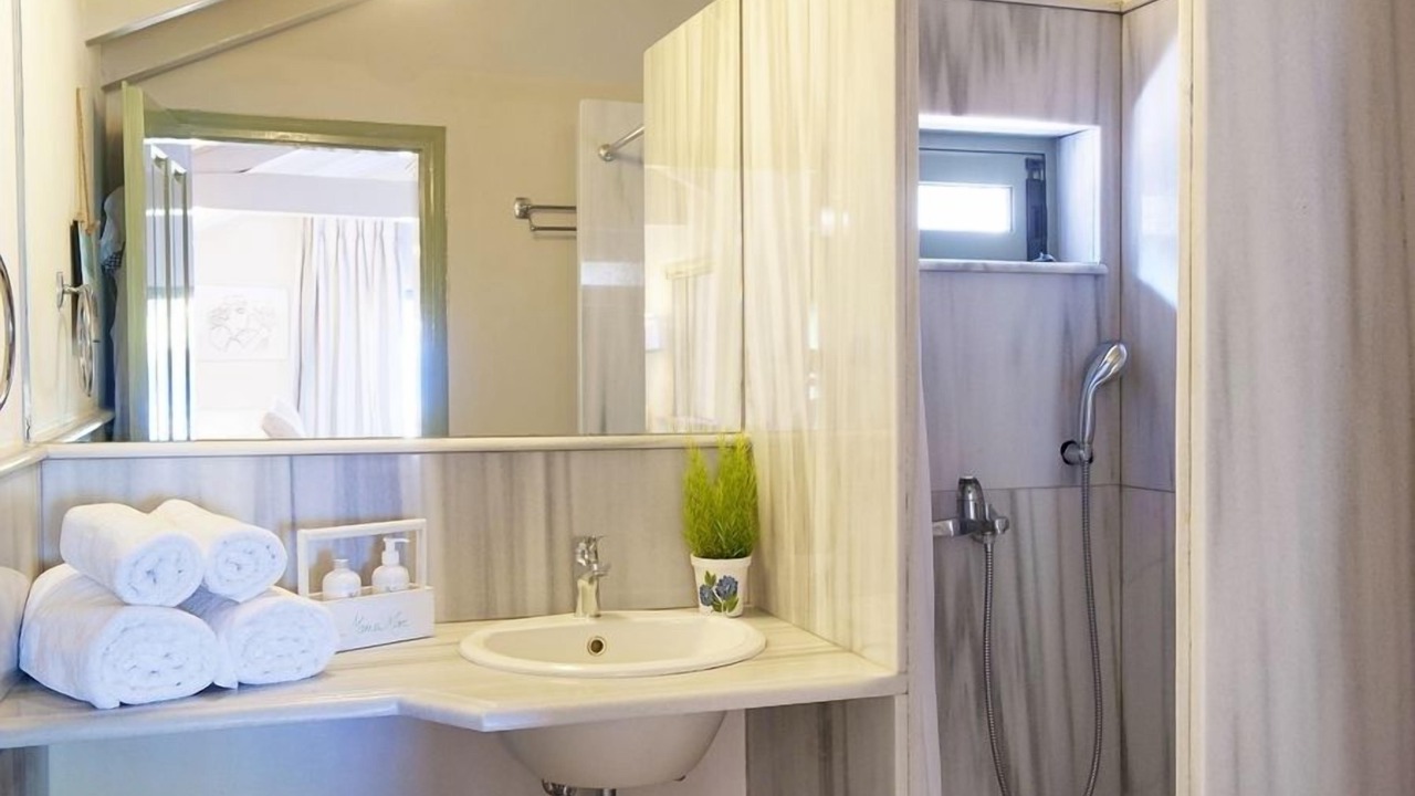 Photo of Bathroom in Karlovassi