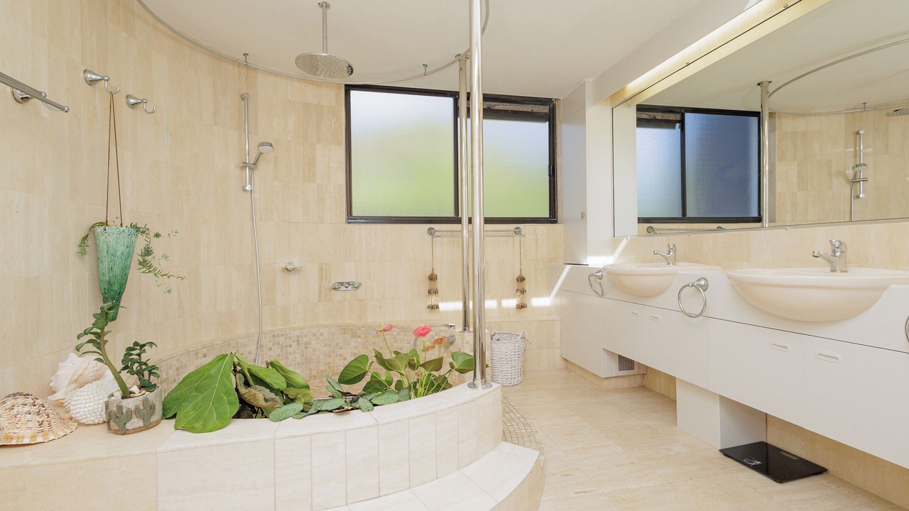 Photo of Bathroom in Currumbin