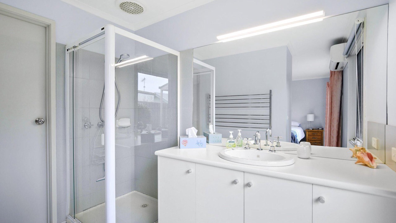 Photo of Bathroom in Torquay