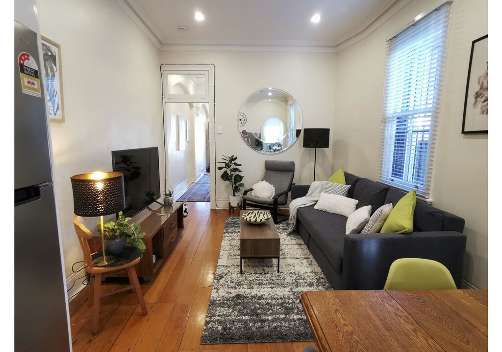 Photo of Livingroom in Alexandria