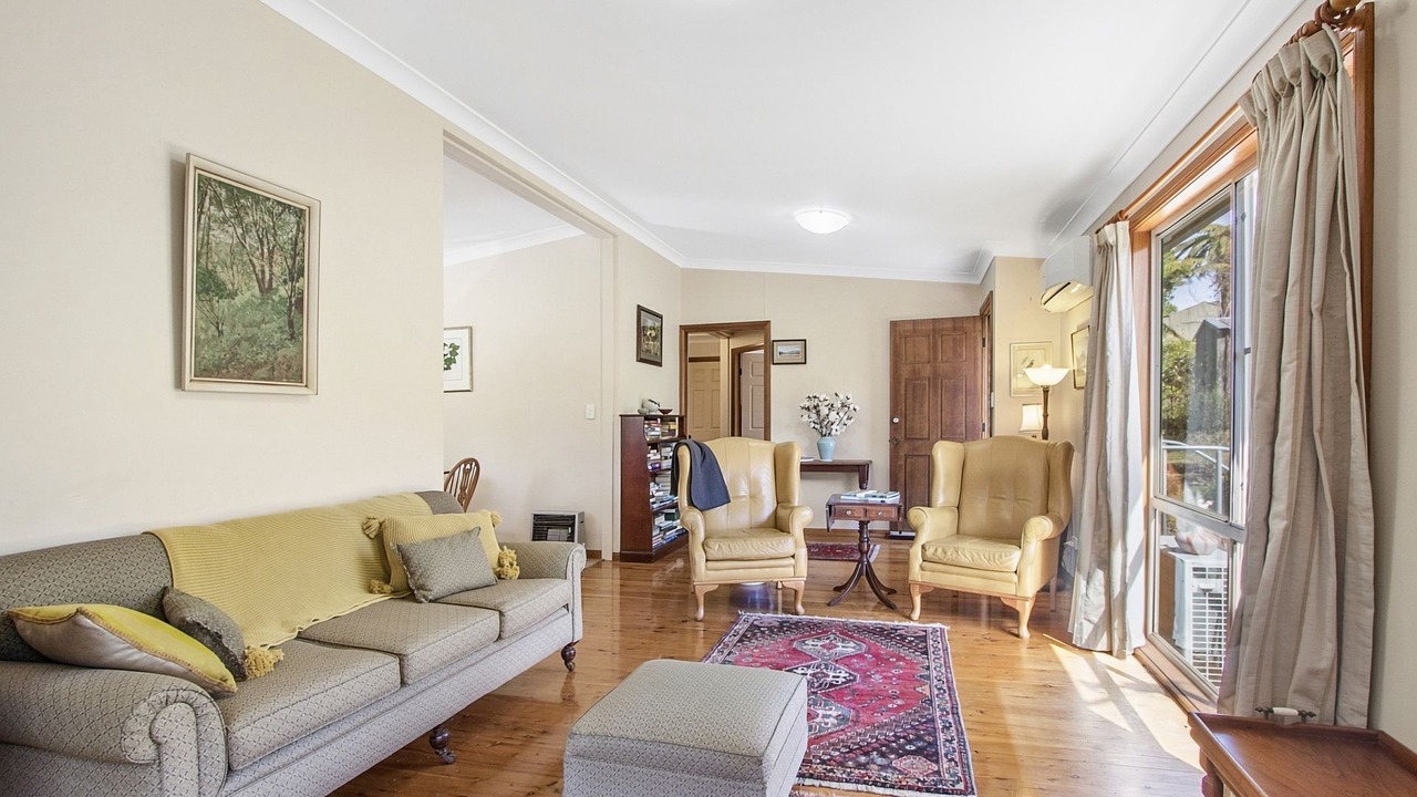 Photo of Livingroom in Mount Irvine