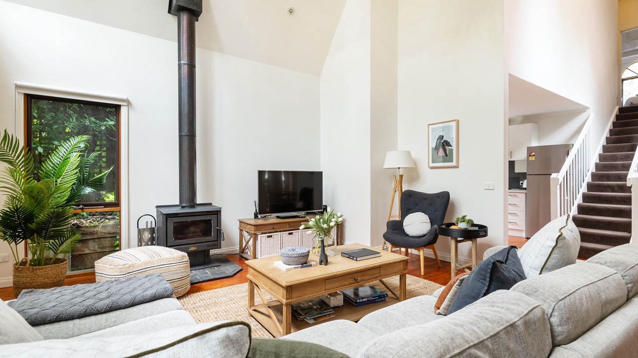 Photo of Livingroom in Red Hill