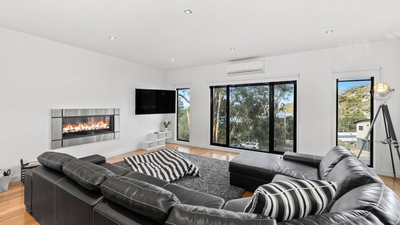 Photo of Livingroom in Wye River