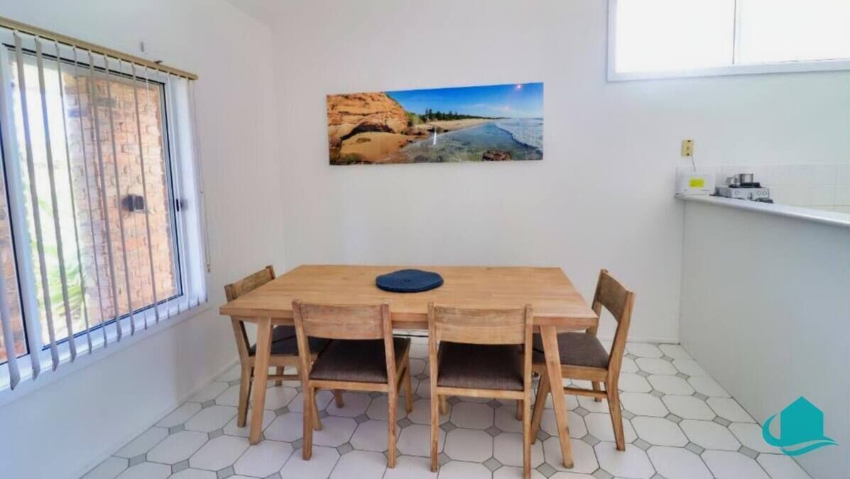 Photo of Others in Caves Beach