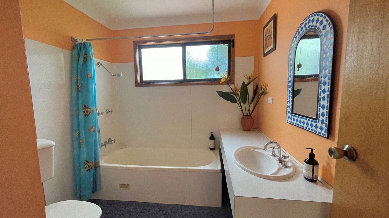 Photo of Bathroom in Erowal Bay