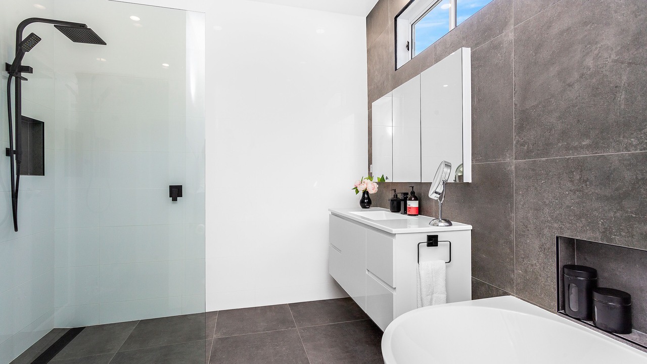Photo of Bathroom in Windang