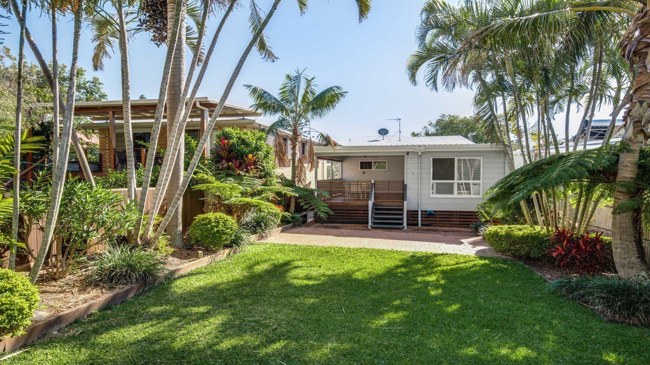 Photo of Outdoor in Moffat Beach