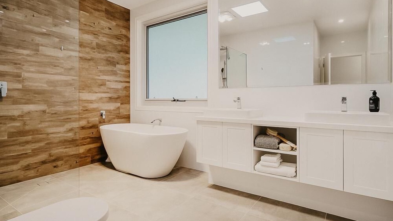 Photo of Bathroom in Red Hill