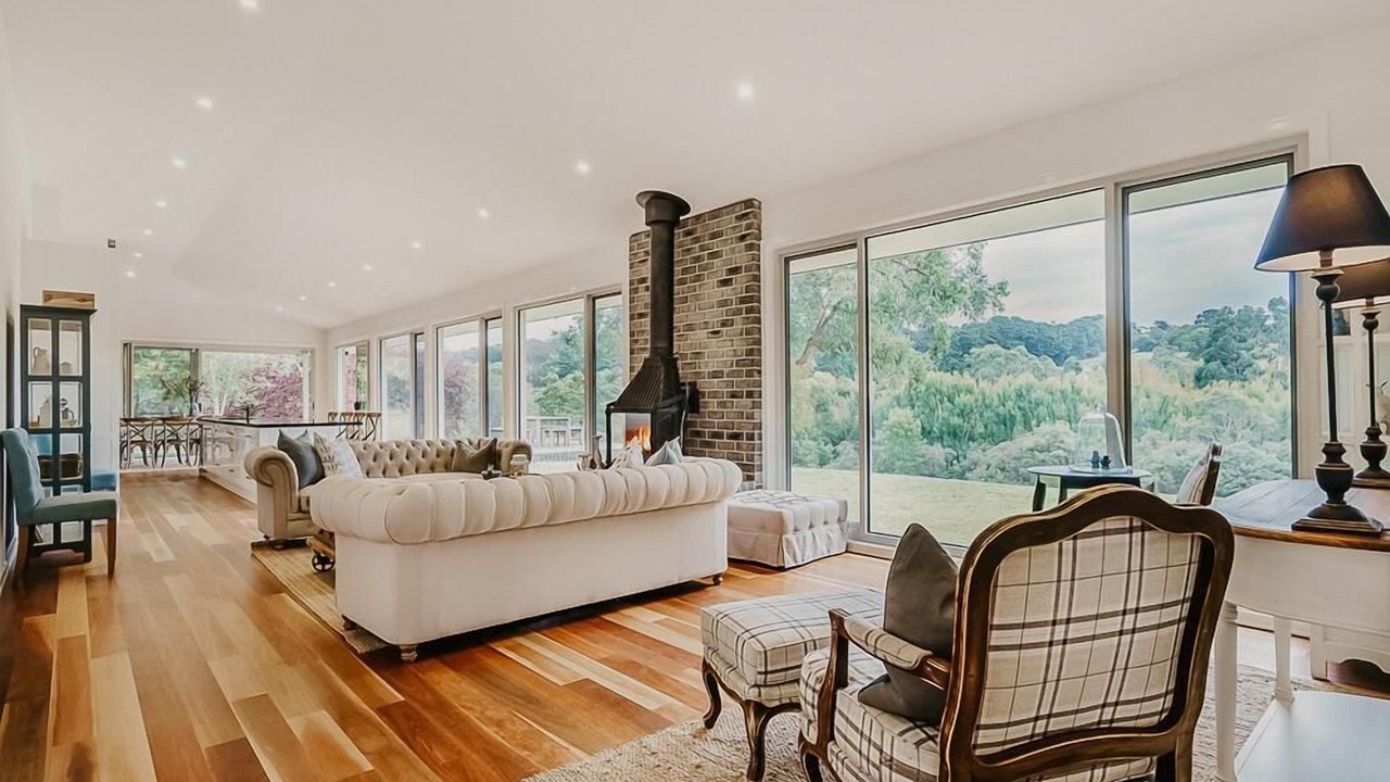 Photo of Livingroom in Red Hill