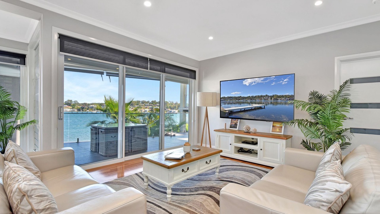 Photo of Livingroom in Fishing Point