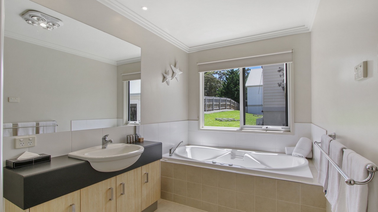 Photo of Bathroom in Metung