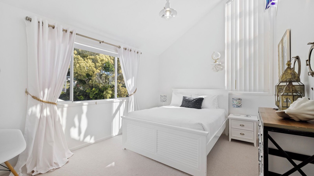 Photo of Bedroom in Safety Beach