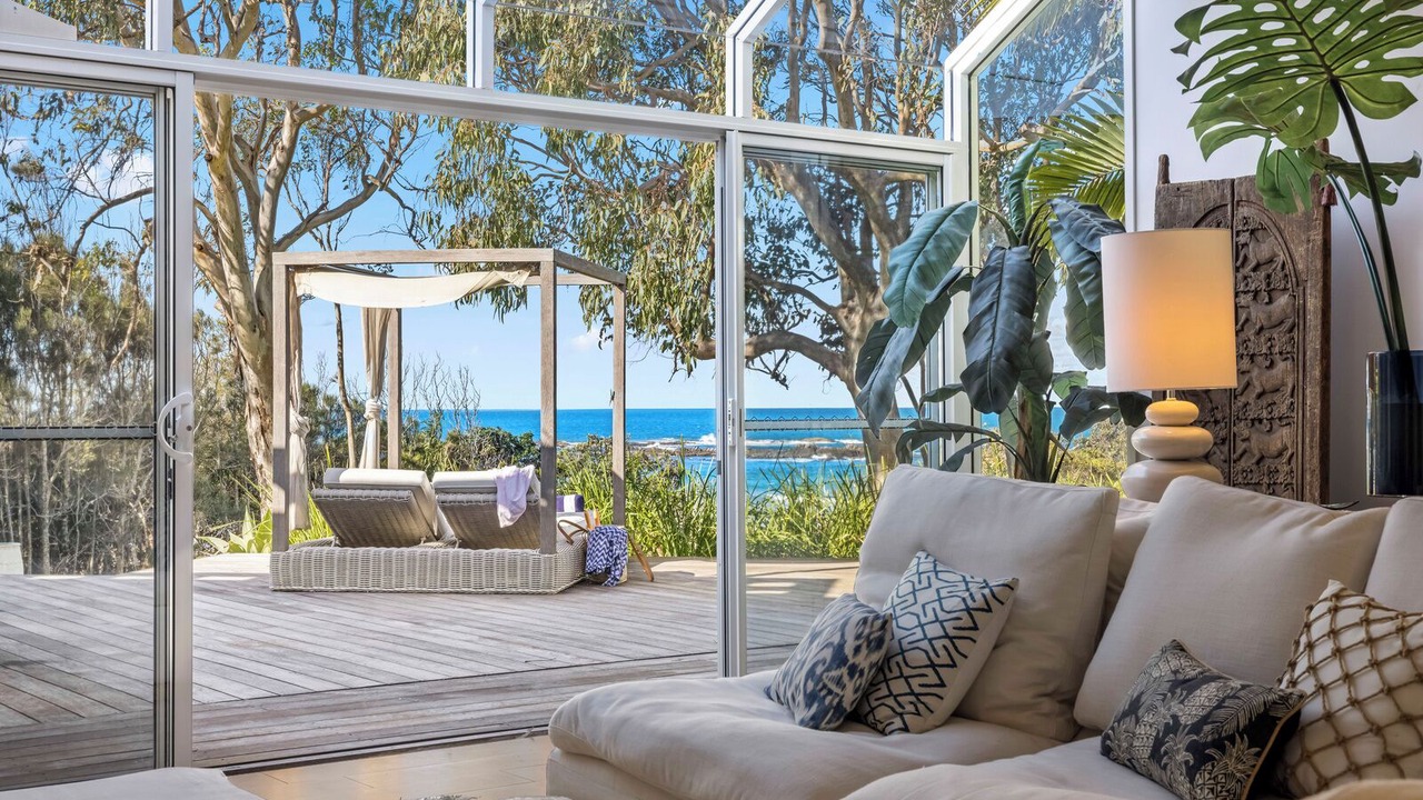 Photo of Livingroom in Safety Beach